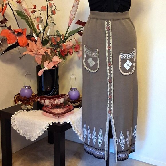 Preowned Beige Maxi Skirt High Waist Stretch Long Knitted Women’s Winter Skirt - Picture 1 of 9